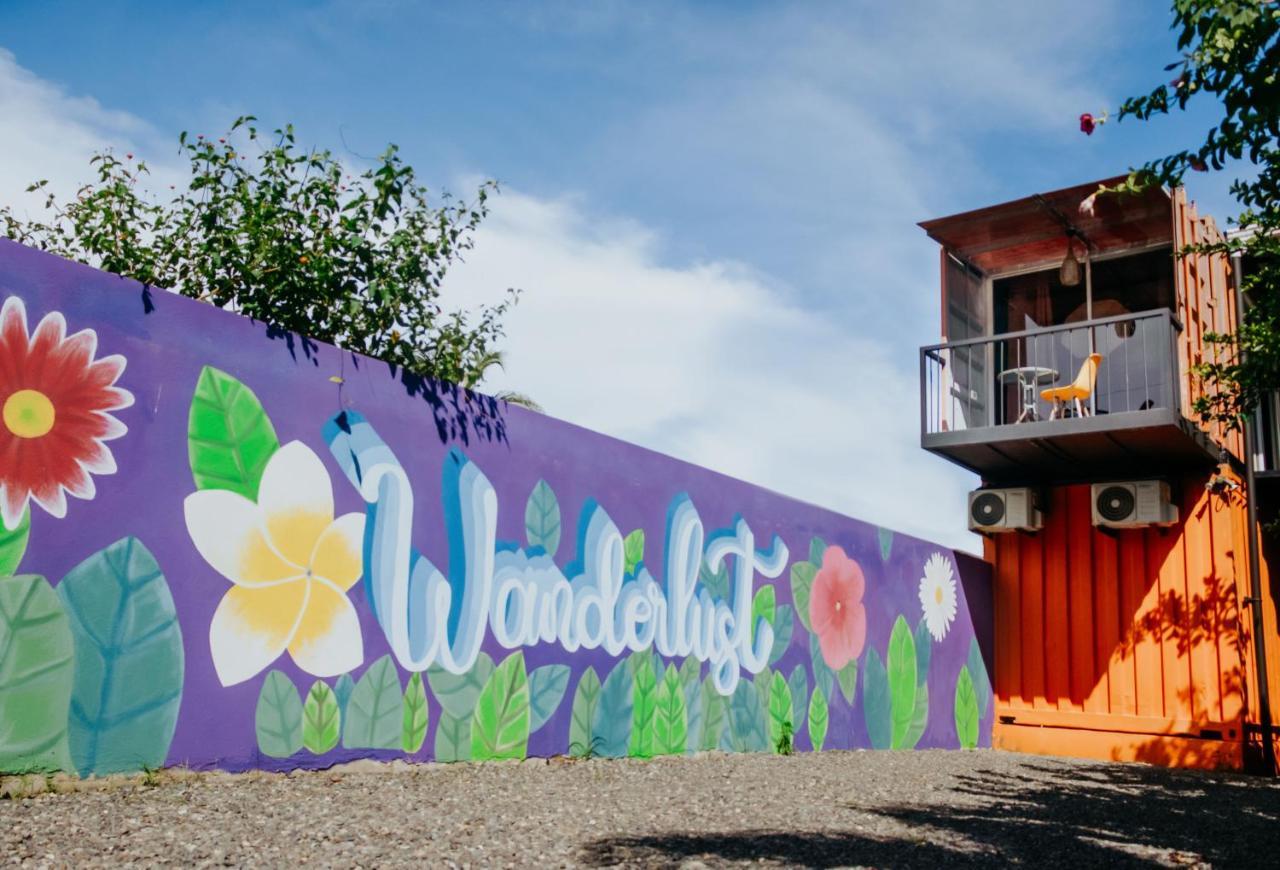 Wanderlust Apartment *